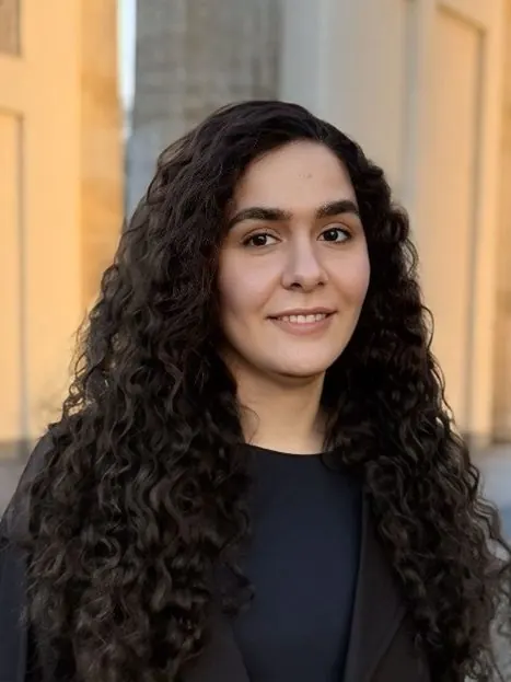 Porträt Atefeh Ahmadijoughi