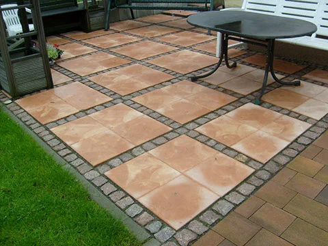 Terrasse: Großformatplatten