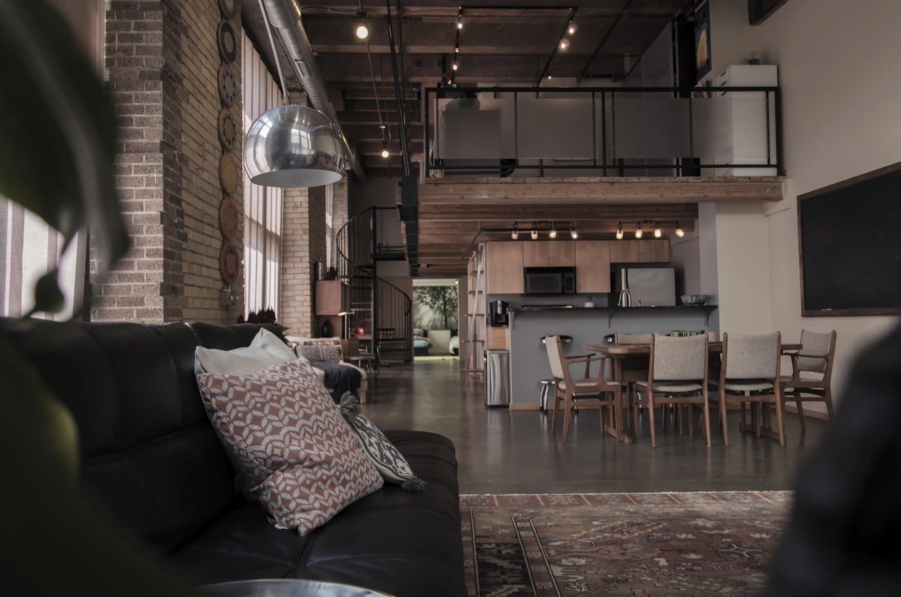 Loft mit Backsteinwand