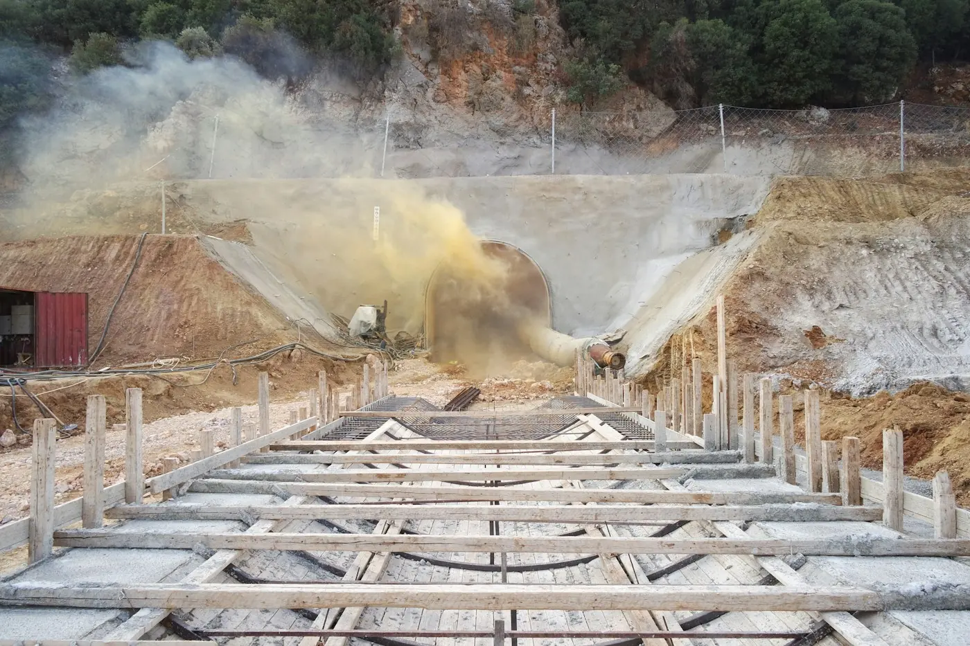 Leitungsbau: Arbeiten auf der Baustelle